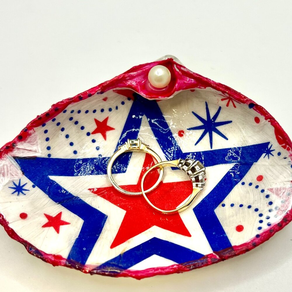 Jewelry Trinket Dish Decoupaged Clam Shell Star Theme Pearl Bead